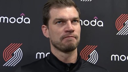 世界杯直播下载-斯普利特：杨瀚森身体上正在变得更好，但很多方面还需要提高